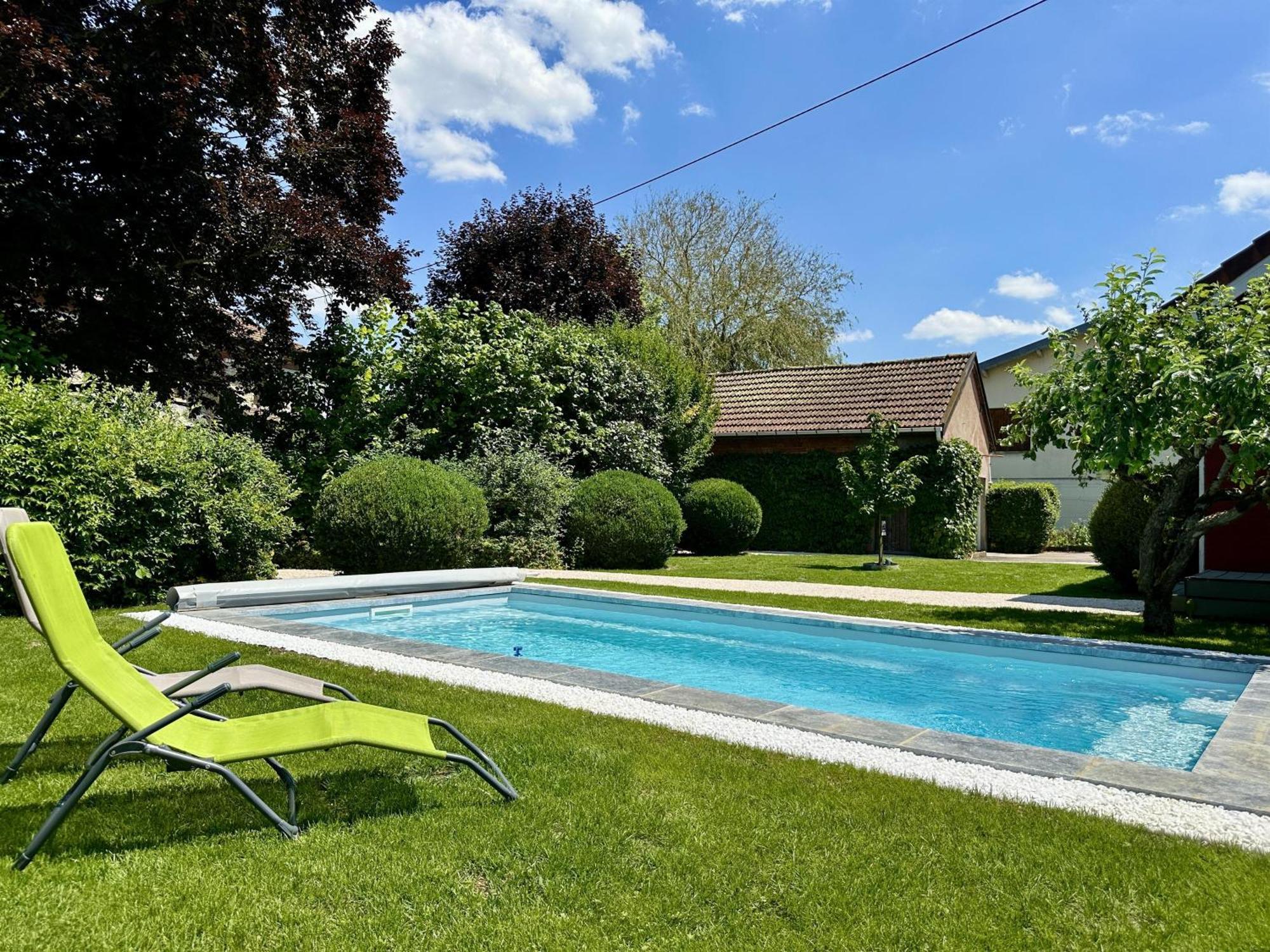 Bed and Breakfast Sous Le Cerisier Venarey-les-Laumes Exterior foto